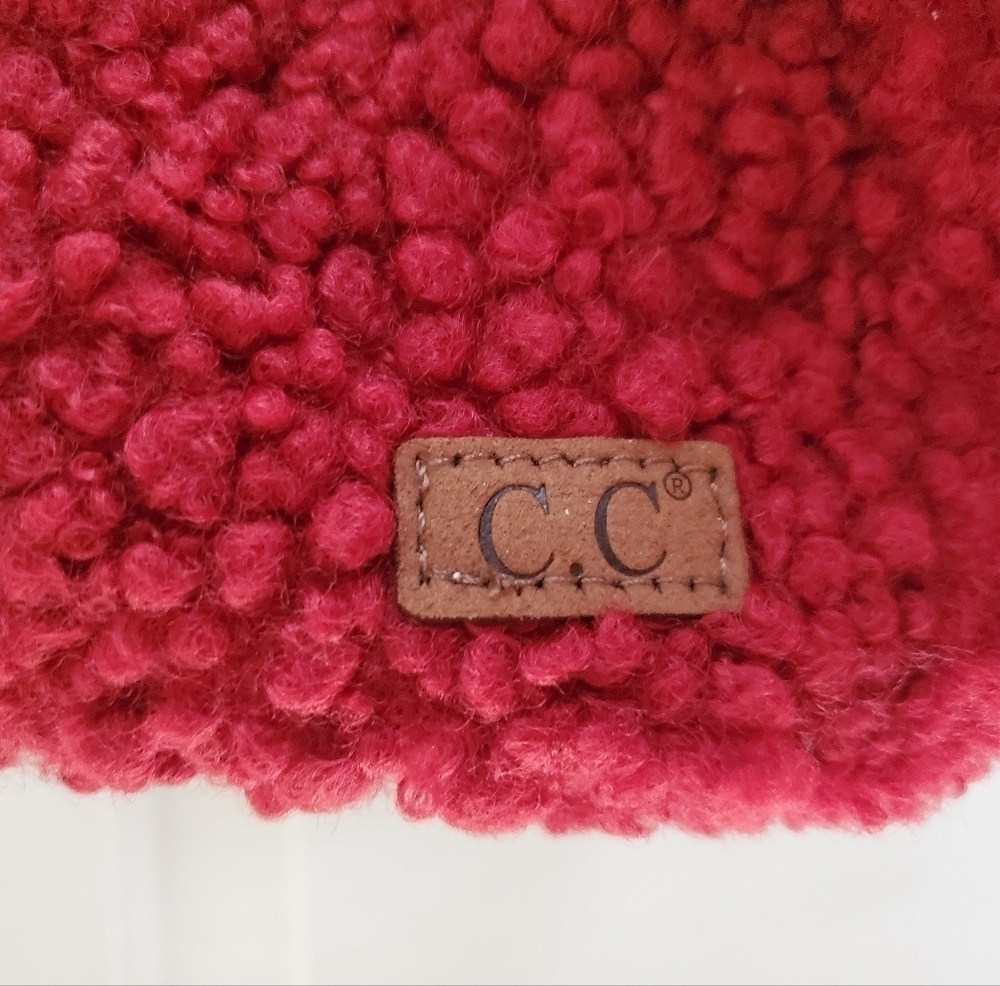 CC Nina Sherpa Fleece Fanny Pack Color: Burgundy - Picture 8 of 9